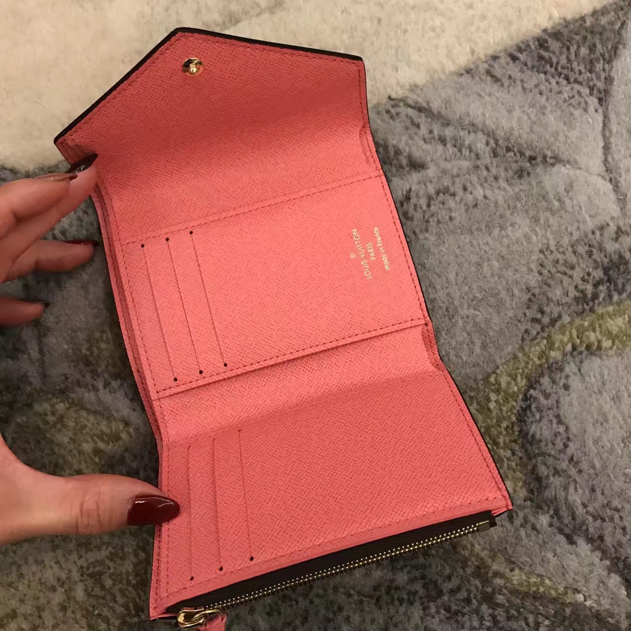 Get Lv Victorine Wallet Red Pictures