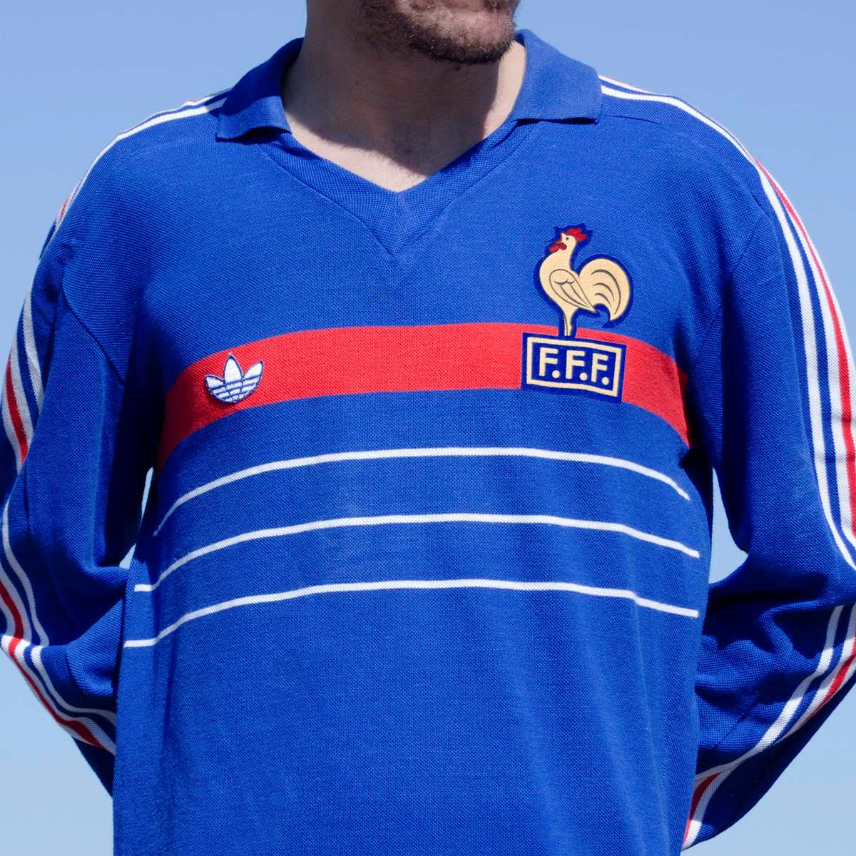 View France 2020 Kit Away Background