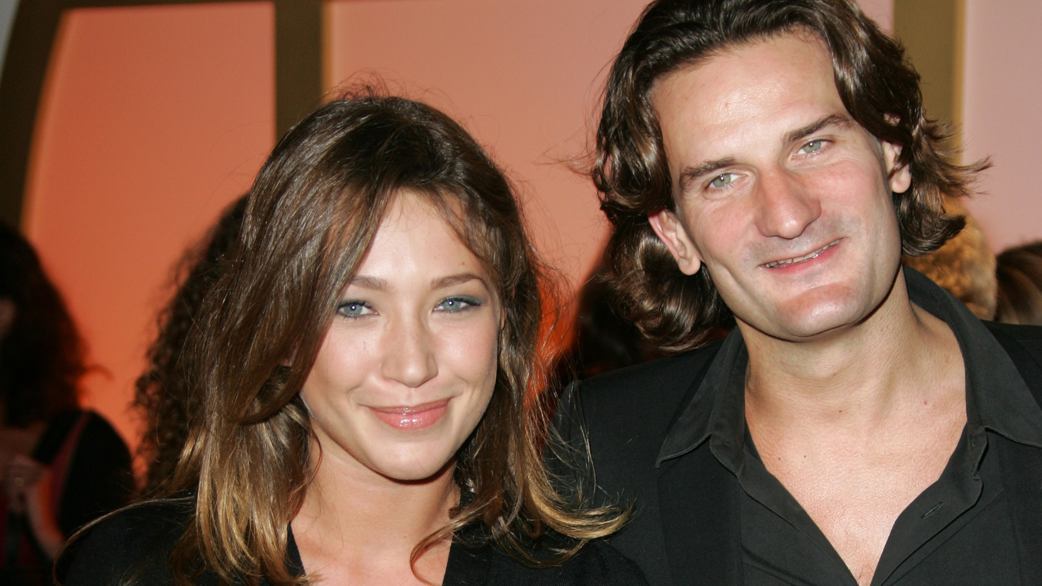 46+ Laura Smet Frederic Beigbeder Gif