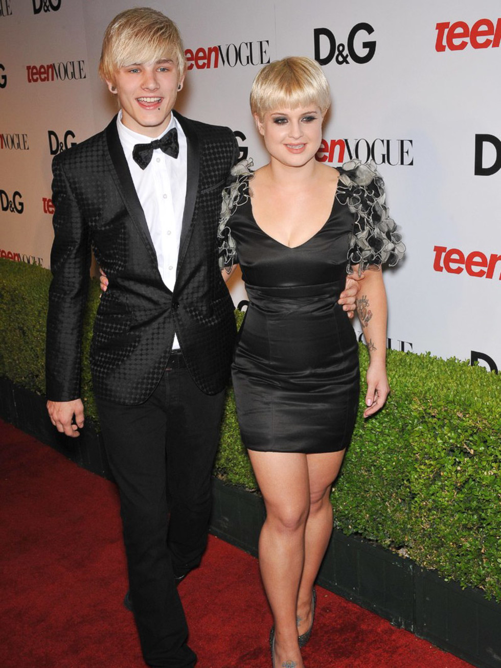 40+ Kelly Osbourne
 PNG