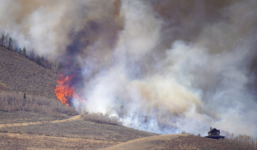 26+ East Troublesome Fire
 Background
