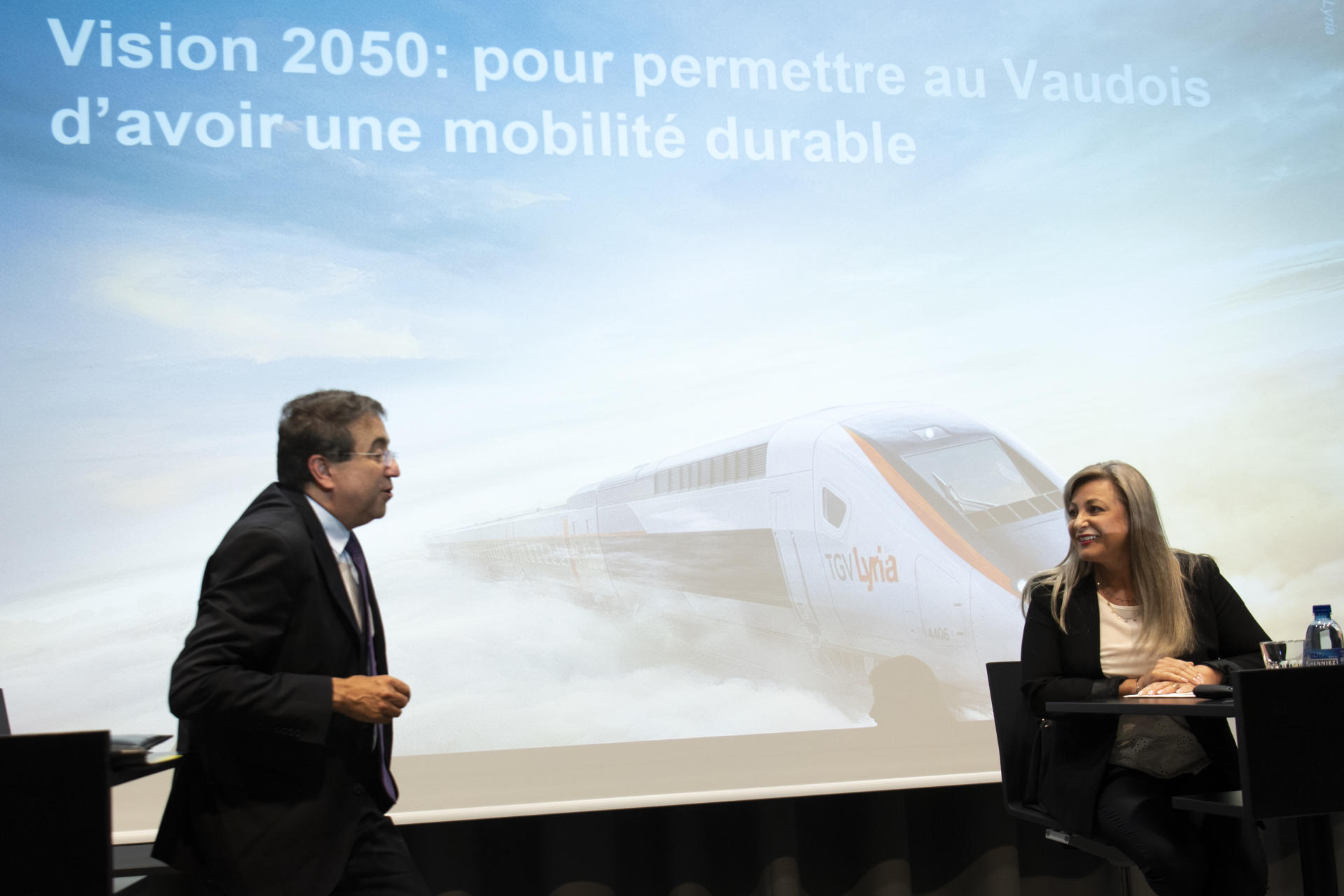12+ Conference De Presse Vaud
 Gif