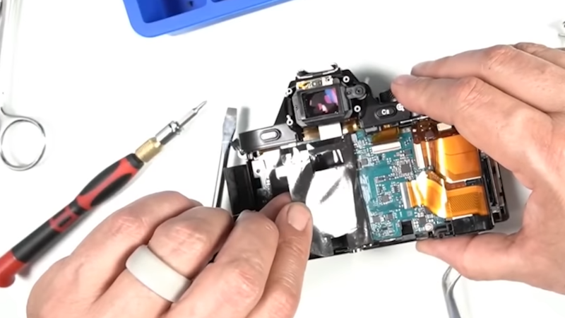 Floppy Photog: Making An IR Filter From A 3.5″ Disk