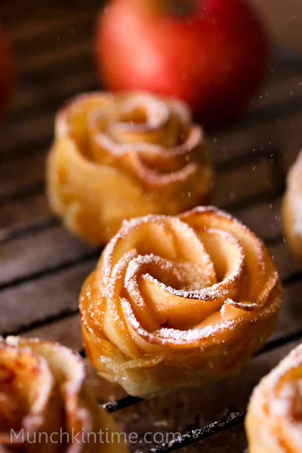 Apple Rose Dessert Recipes Apple Dessert Recipe Roses Fall Recipes Christmas Munchkintime Munchkin Desserts Easy Thanksgiving Crafts Oh Quick Super Breakfast