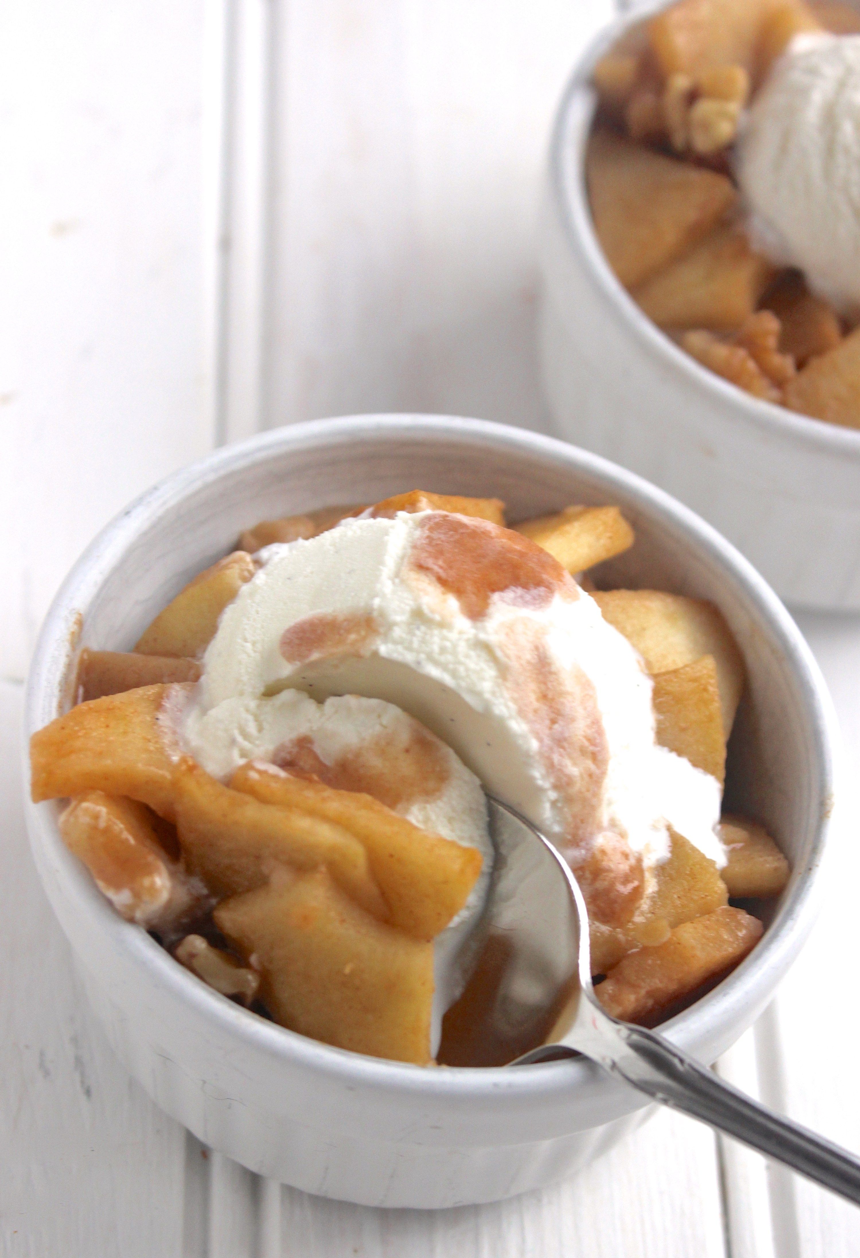 A healthy apple dessert (no butter or sugar added!) that takes just one